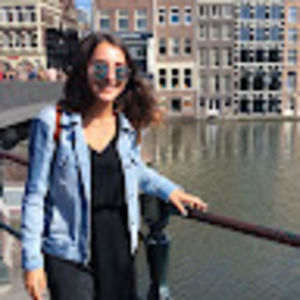 Meet your Posher, Julia